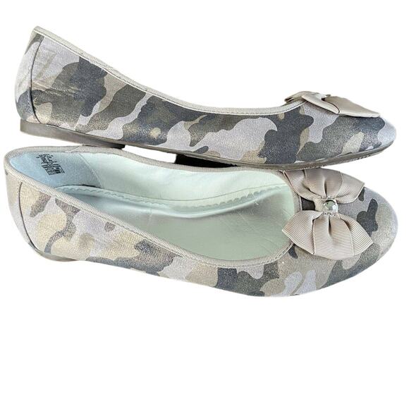 Lands’ End Light Sparkle Camouflage Ballet Flats with Bows - Size 7 (Women 8.5) - Picture 6 of 6